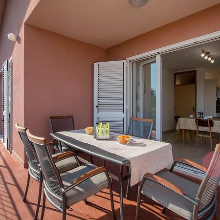 Apartment Rubina With Secure Parking ميدولين المظهر الخارجي الصورة
