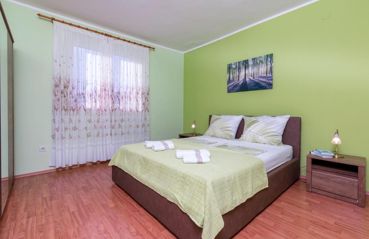 Apartment Rubina With Secure Parking ميدولين المظهر الخارجي الصورة