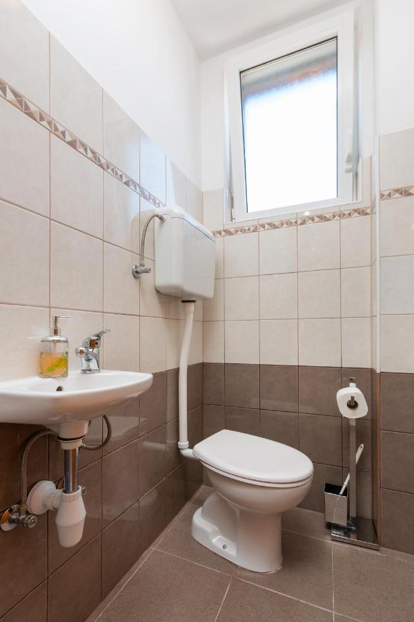 Apartment Rubina With Secure Parking ميدولين المظهر الخارجي الصورة